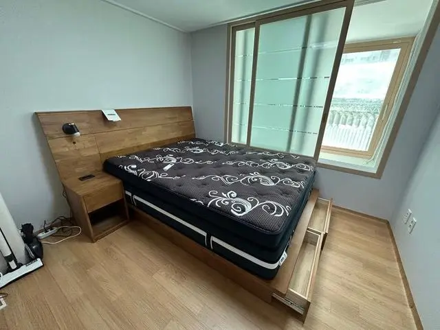 다이렉트 결혼준비 카페를 통해서 침대를 추천받아 집에서