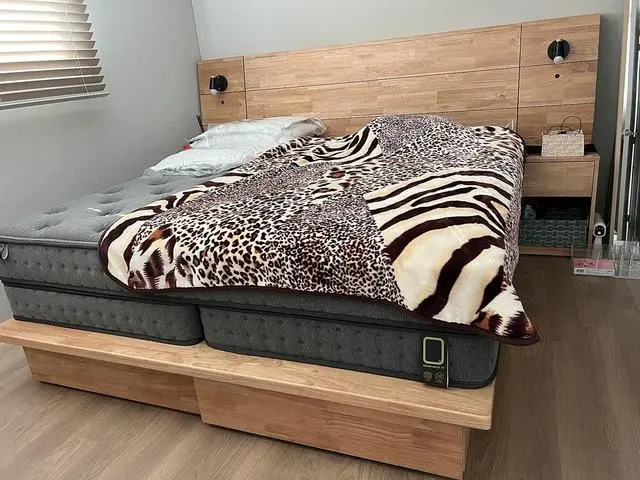 10월 3일 물건을 받고 설치를 했습니다~

아직 침구