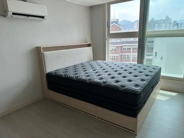 신혼 침대를 알아보다가 가성비 좋다는 얘기를 듣고 베스