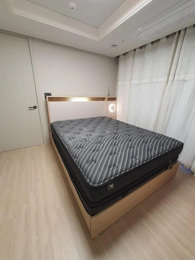 기존 침대 사용한지가 오래되어서 새로운 침대를 알아보려