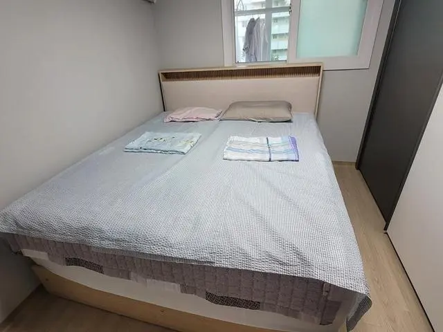 매트리스  : Z8B 라지킹
프레임 : 캐롤린 아이보리