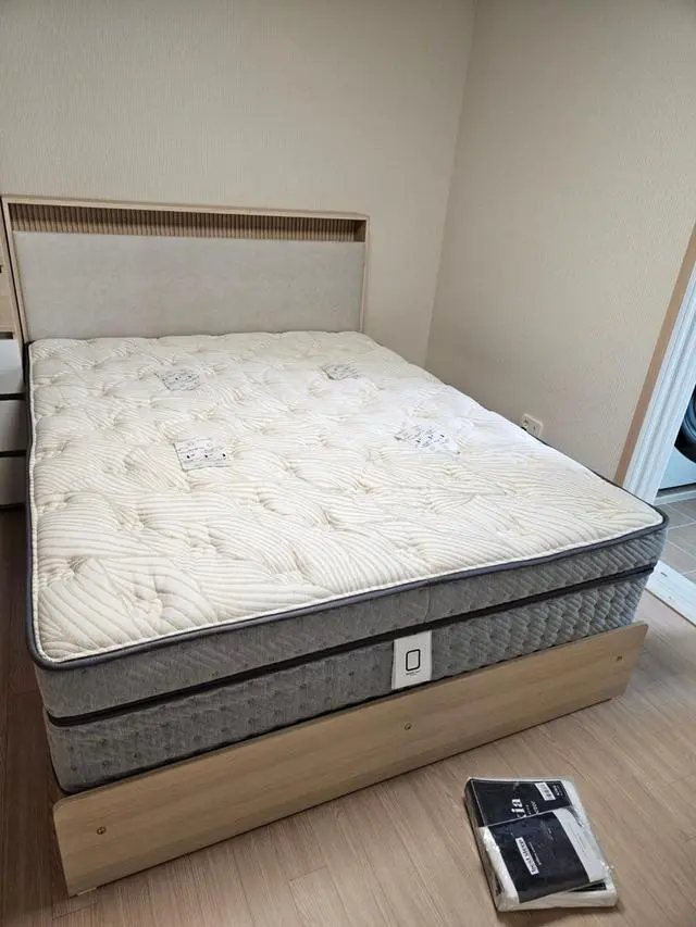 이사 전에 침대를 바꾸려고 브랜드리스 쇼룸을 방문했었어