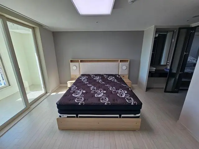결혼하게 되면서 어떤 브랜드의 침대를 사야할까 많이 고