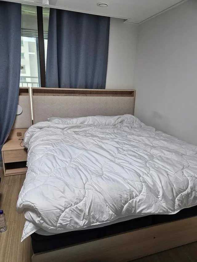결혼하게 되면서 신혼집 침대를 바꾸게되어 이곳저곳  알