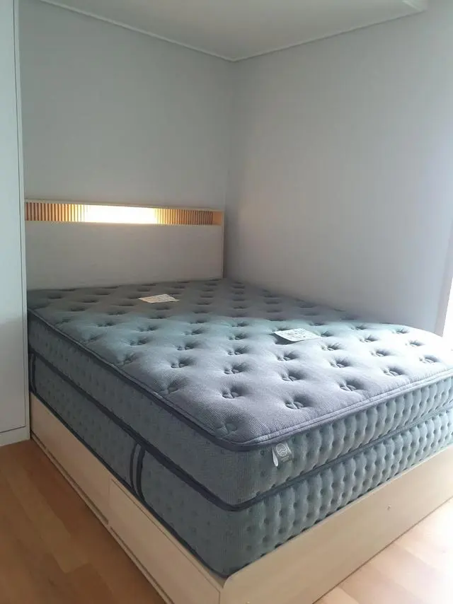 안녕하세요~
신혼 침대를 알아보던 중 베스트슬립을 알게