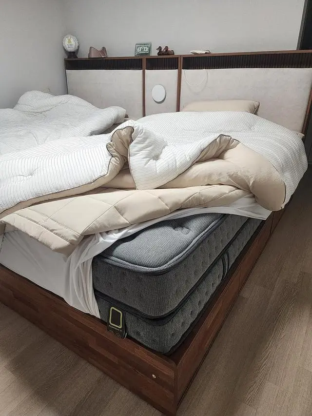 결혼하면서 산 침대를 10년 넘게 쓰다가 이사하면서 안