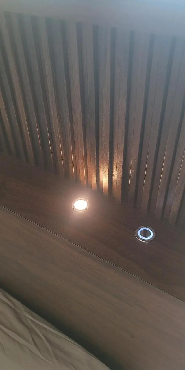 약 30년 정도 사용했던 애착(?) 침대를 이젠 놔줘야