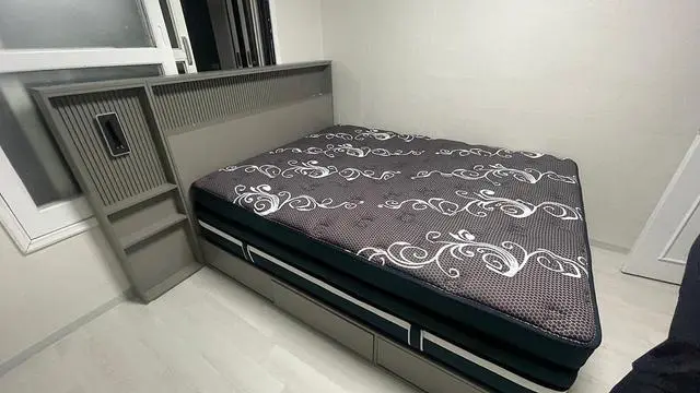 한달 이상 고민하다 고르게 된 z8b 후기 입니다.

