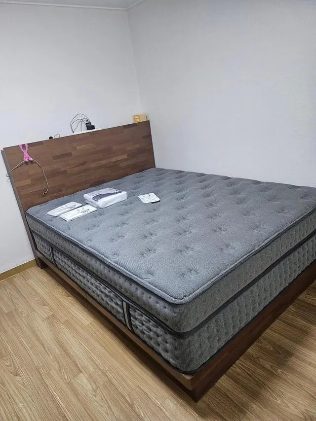 한달 전에 이사를 하게되어 침대를 새로 알아보던중 우연