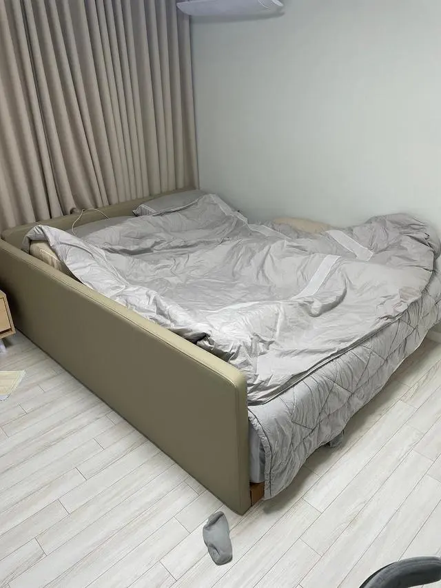 검색을 통해 동네에 쇼룸이 있다는걸 알게되어 직접 방문