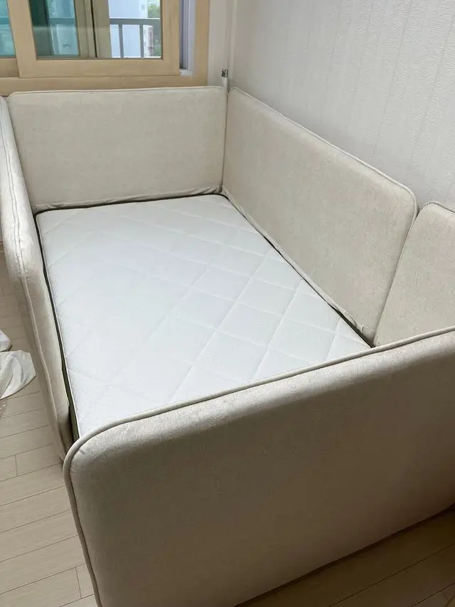 신혼살림 장만할 때 베스트슬립을 알게되어 부부 침대로 