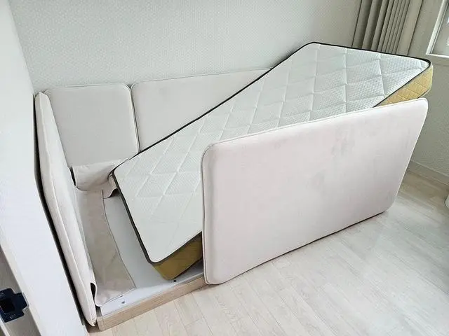 두달된 아기가 초등학교 입학 전까지 사용할 침대를  데
