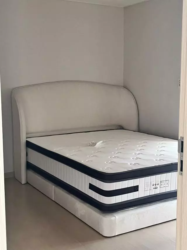 쇼룸이 가까이 있었는데 그동안 모르고 지나치다가 가보고