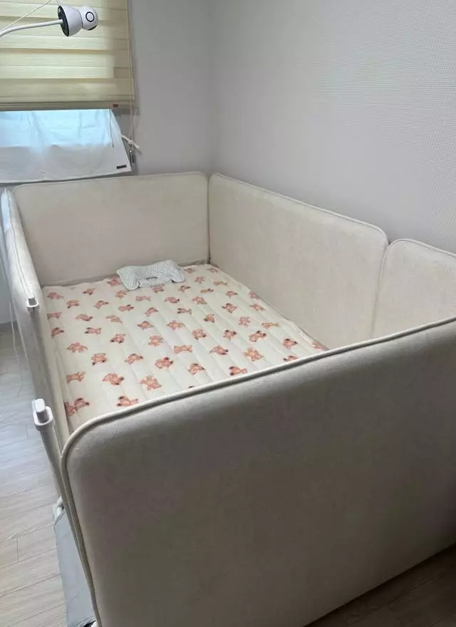 침대 바꾸자마자 아기가 정말 잘자서 너무 좋아요



