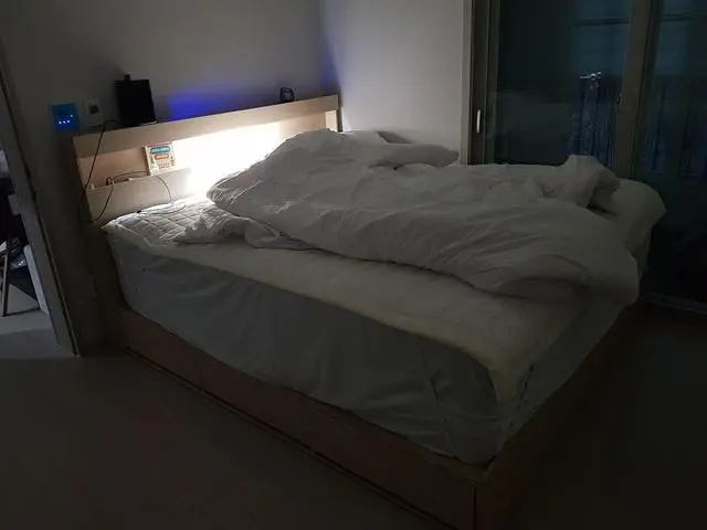 너무 만족 스럽습니다.

서양 침대처럼 높은 스타일 원