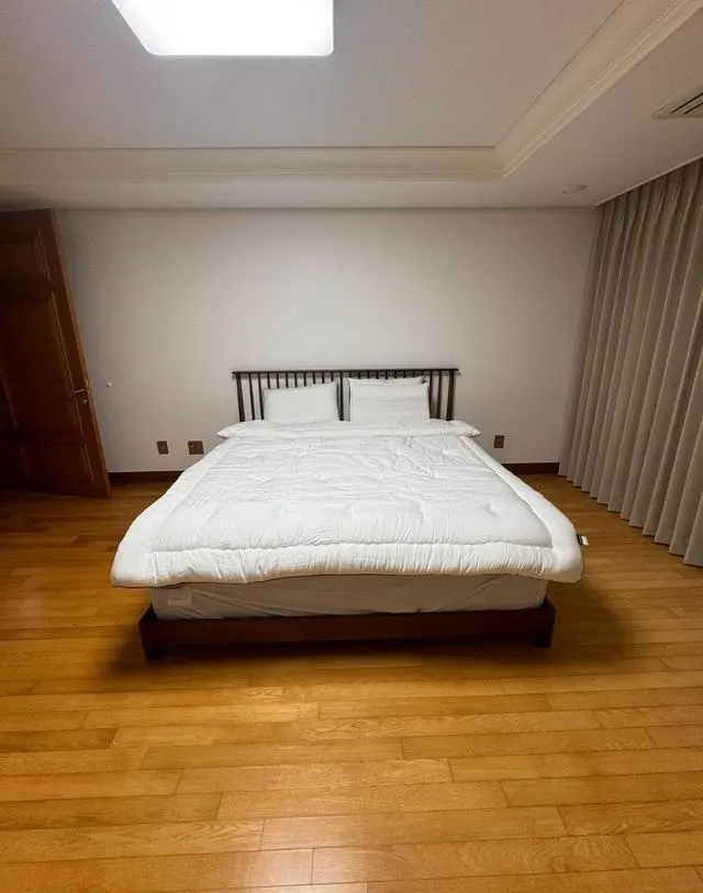 신혼가전가구를 결정할때 가장 중요한 부분은 침대라고 생