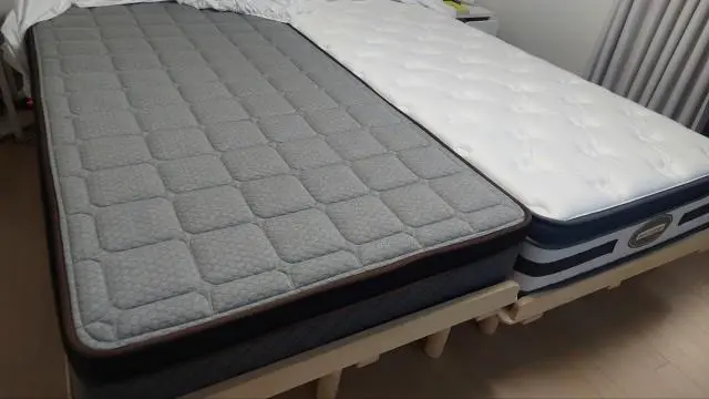 퀸사이즈 침대가 조금만 움직여도 울렁거려서 싱글 두개로