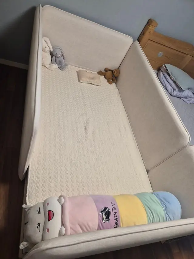 아기가 백일이 가까워 리안드림콧을 졸업하고 사용할 새 