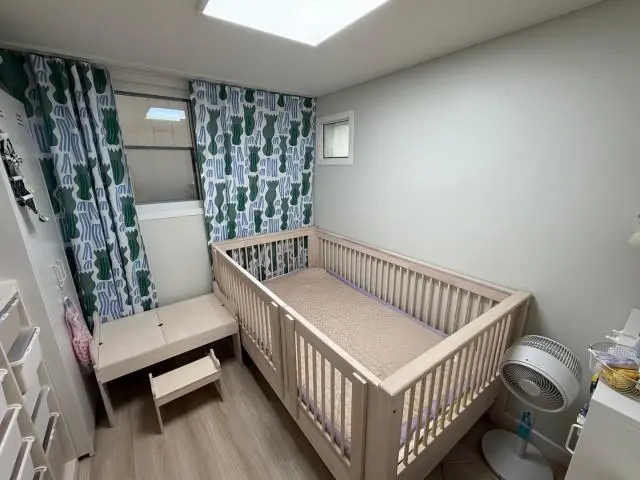 아기침대의 정석 매트리스
짱짱하니 너무 좋아요.
아기도