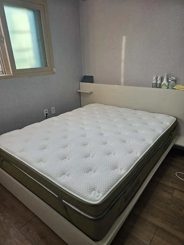 침대 너무 편해요~ 직접 쇼룸 체험하고 산거라 만족 ㅎ