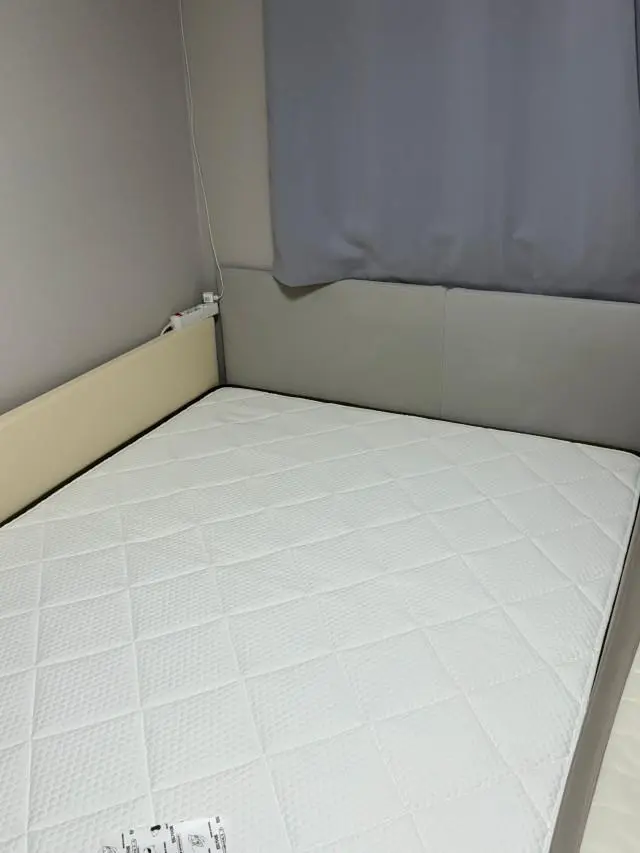 매장에서 누워보고 산거라 올때만을 기다리고 있었어요.
