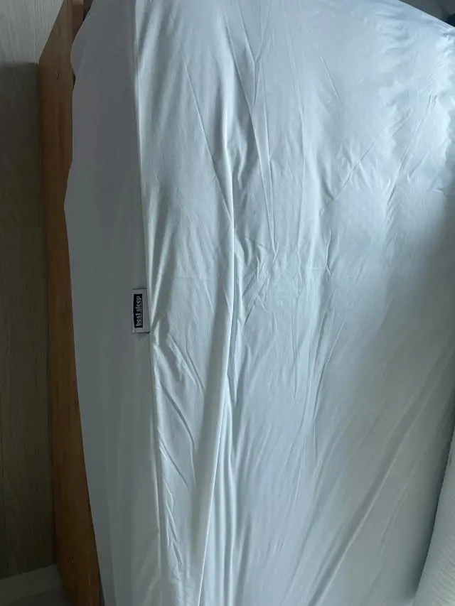 하드타입으로 구매했어요 첫날은 너무 딱딱한가 싶었는데 