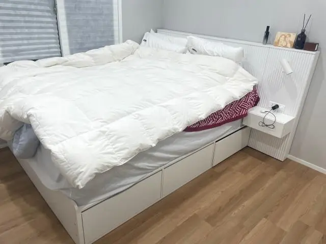 신혼 침대로 구입하였습니다.
한 달동안 매우 만족하며 