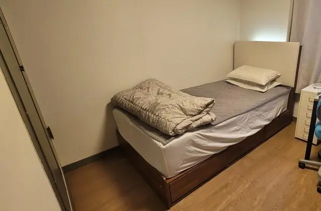 다른거 보러갔다가 이걸하게되었어요
패브릭이라 고민좀 했