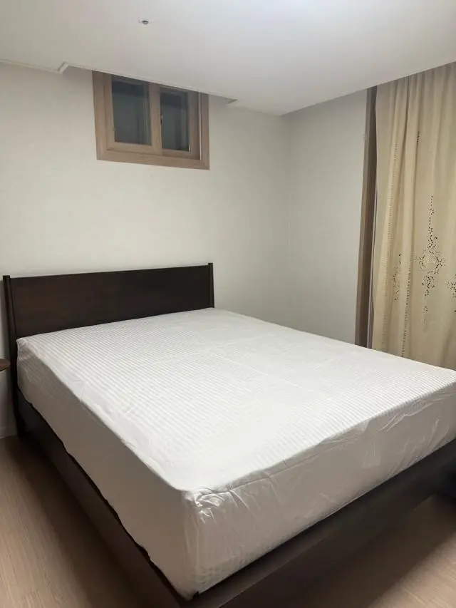 광고를 보고 구매했는데
너무 잘 산듯 합니다
신혼가구로
