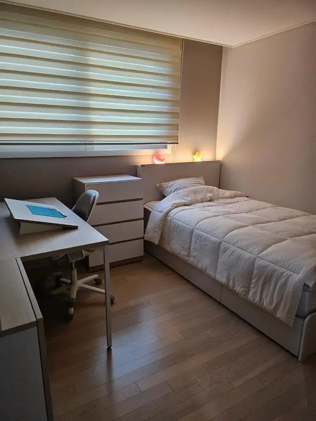 기존에 아이가 쓰던 매트리사 너무 푹신해서 오르고 내릴