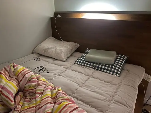 운동 선수 출신으로 허리가 많이 안 좋은 사람입니다.
