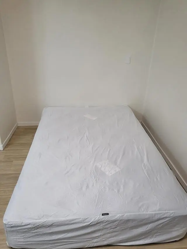 평소 잠자리에 굉장히 예민한 저는, 편안한 매트리스를 