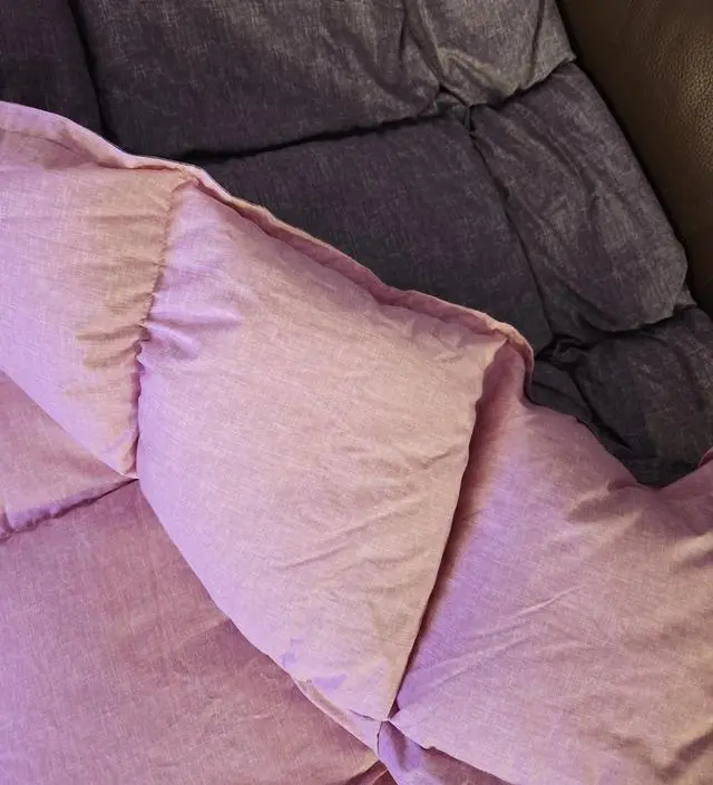 [네이버스마트스토어 리뷰] 부드럽고 무게가 정말 가벼워서 들고다니기도 편해요 원하는 색상이 계속 품절이어서 아