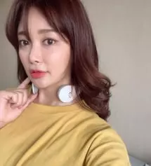 목디스크를 앓고 살아요ㅠㅠ 목마사지 기계 안사본게 없을 정도로 다써봤지만 자극적이