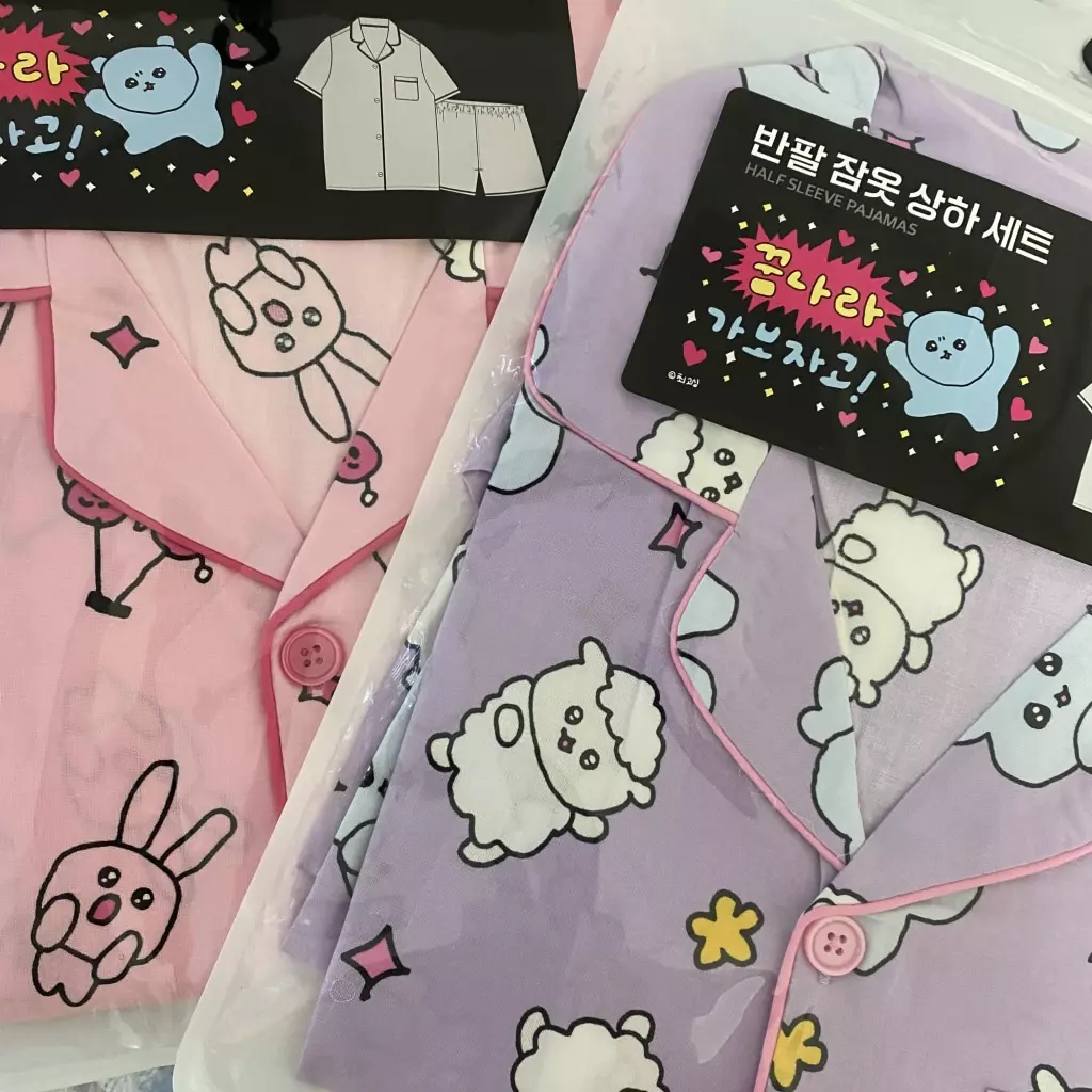 고심이 잠옷 너무 편해요 ㅠㅠ 긴 버전도 콜라보로 내주셨으면 좋겠어용