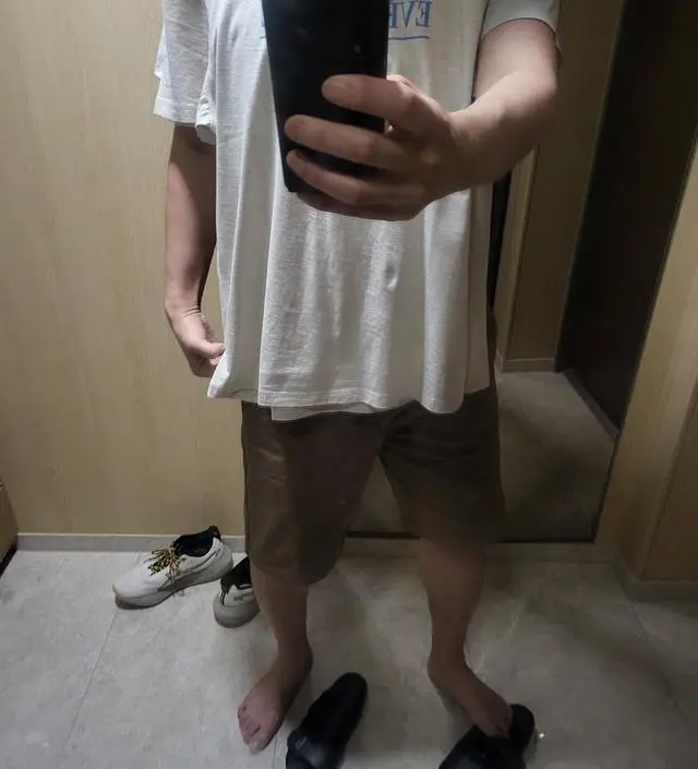 배송빠르고 상품좋아요.  그래서 항상 지오다노만 이용합니다. 두루두루 모든 옷에 잘 